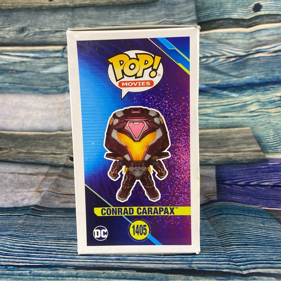 Funko Pop Blue Beetle Conrad Carapax figure New! - Picture 4 of 6
